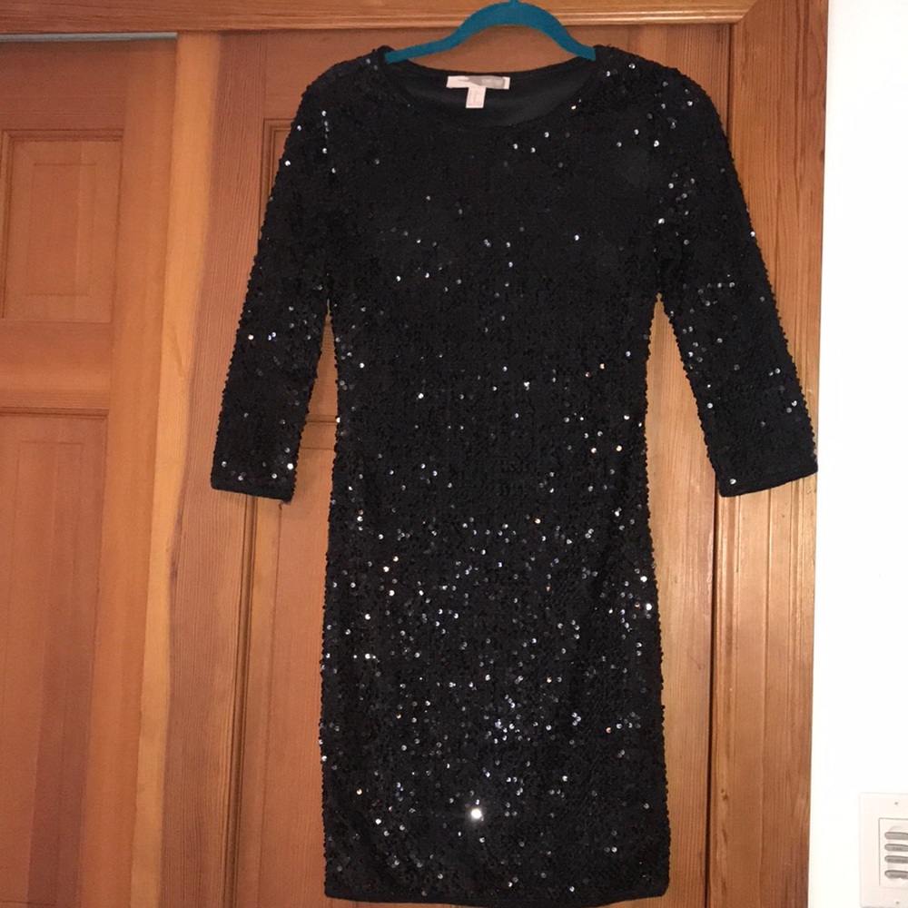 Mid-length sequin black dress